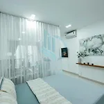 Studio - Skyhouse